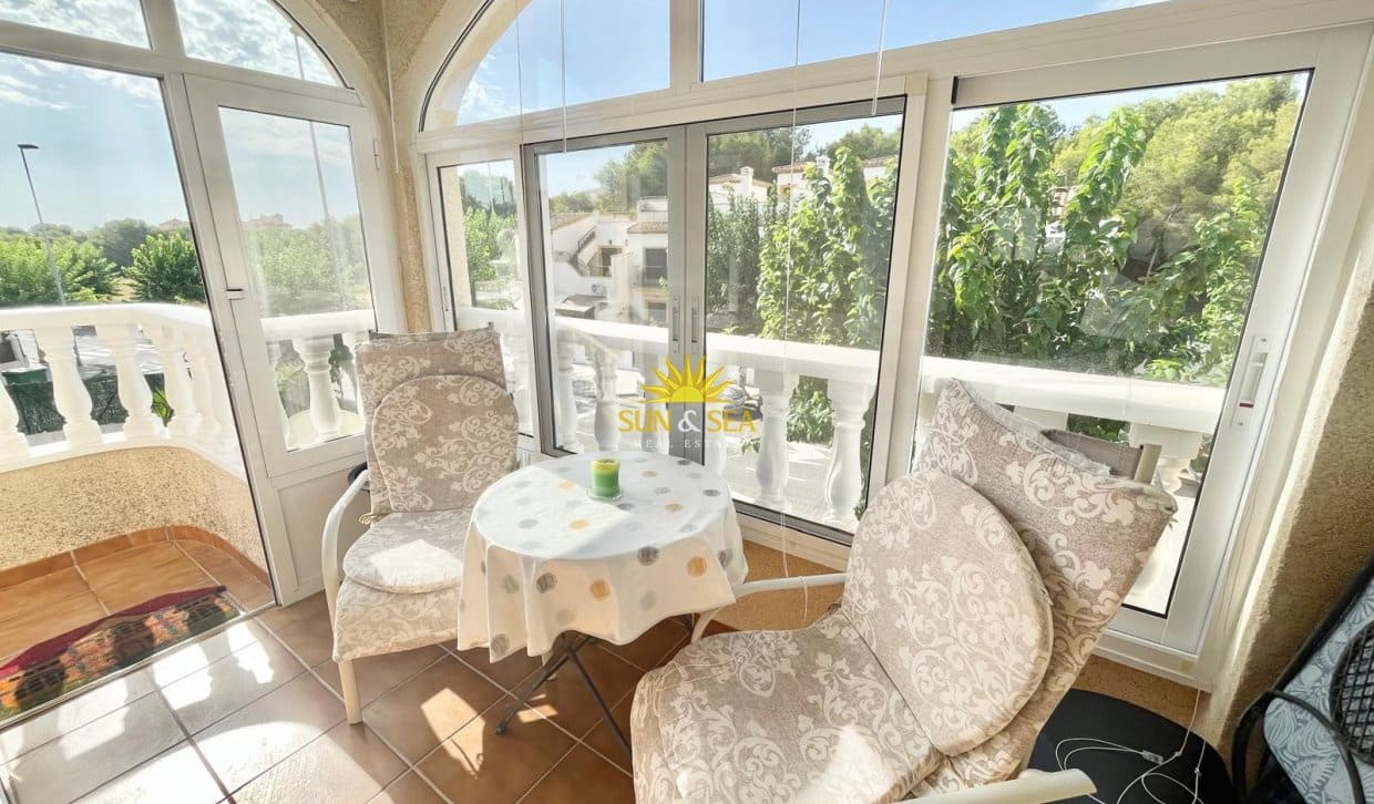 Maison de Ville de 2 chambres à louer à Pinar de Campoverde avec piscine - 1 100 € (Ref: 10029537)