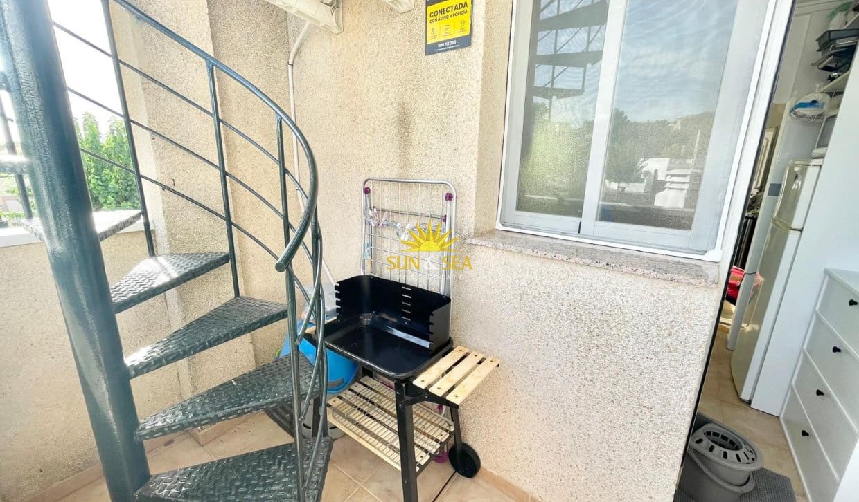 Maison de Ville de 2 chambres à louer à Pinar de Campoverde avec piscine - 1 100 € (Ref: 10029537)