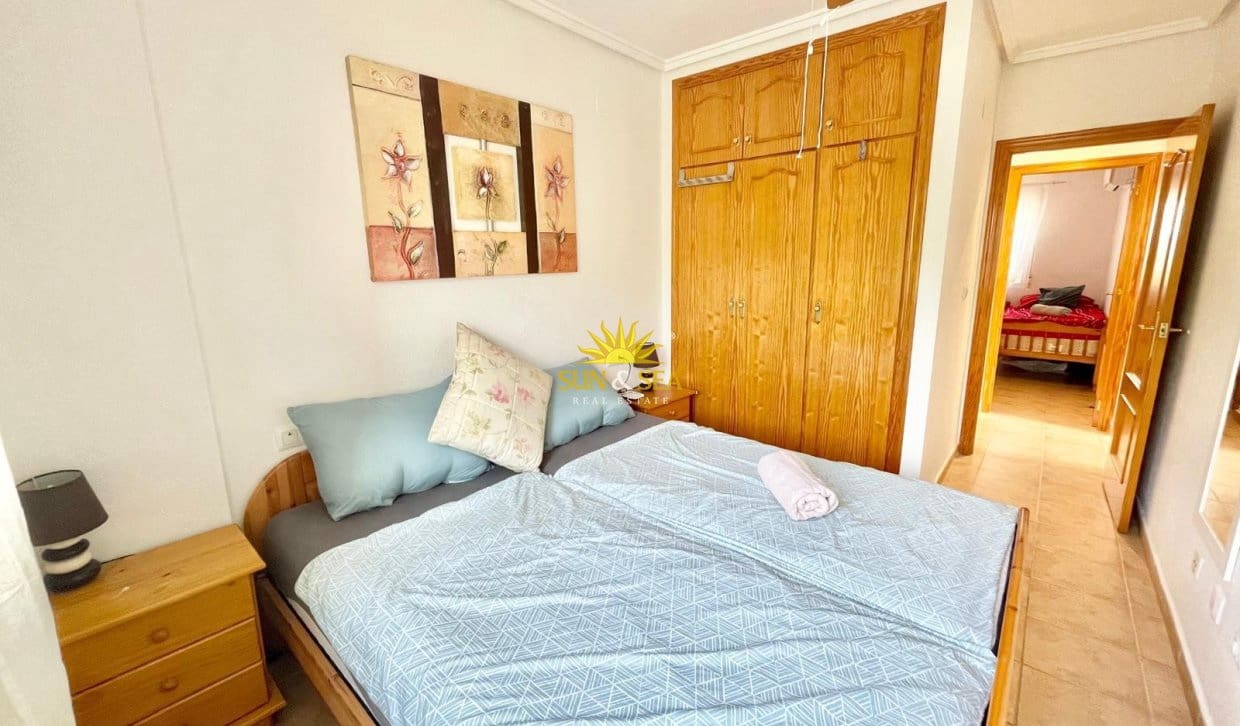 Maison de Ville de 2 chambres à louer à Pinar de Campoverde avec piscine - 1 100 € (Ref: 10029537)