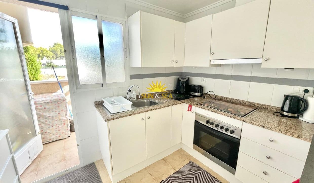 Maison de Ville de 2 chambres à louer à Pinar de Campoverde avec piscine - 1 100 € (Ref: 10029537)