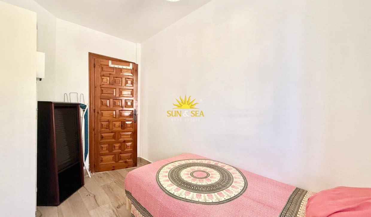 2 makuuhuone Omakotitalo lomavuokrausta paikassa Orihuela Costa - 700 € (Ref: 10029610)