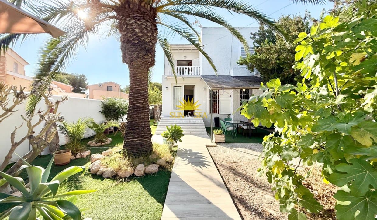 2 makuuhuone Omakotitalo lomavuokrausta paikassa Orihuela Costa - 700 € (Ref: 10029610)