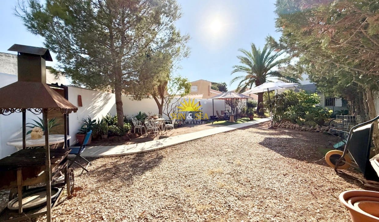 2 makuuhuone Omakotitalo lomavuokrausta paikassa Orihuela Costa - 700 € (Ref: 10029610)