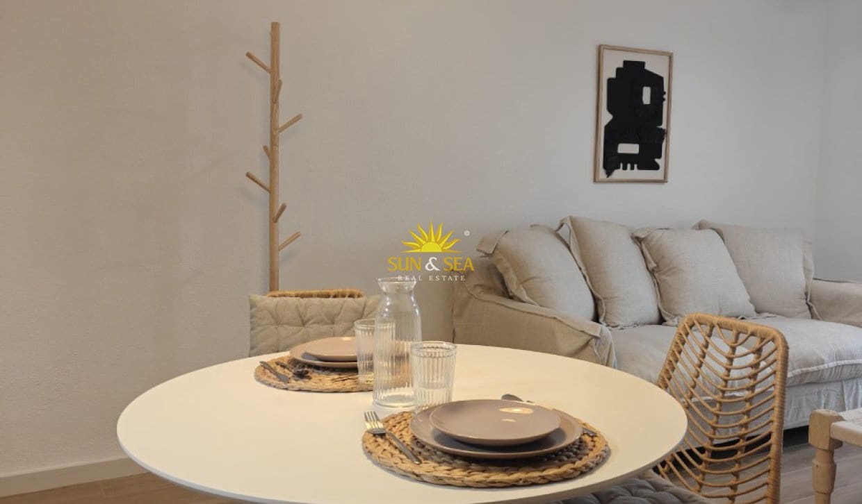 2 slaapkamer Appartement te huur in San Javier met zwembad - € 900 (Ref: 10029752)