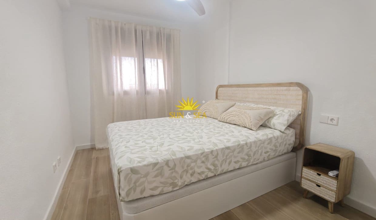 2 slaapkamer Appartement te huur in San Javier met zwembad - € 900 (Ref: 10029752)