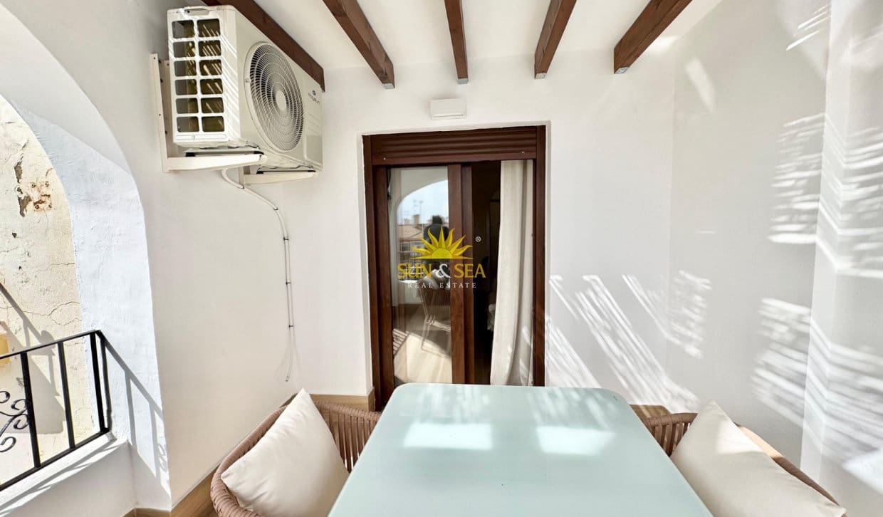 2 Zimmer Apartment zu vermieten in San Javier mit Pool - 900 € (Ref: 10029752)
