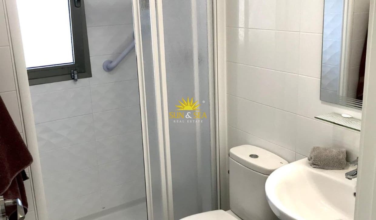 Apartamento de 2 habitaciones en Orihuela Costa en alquiler vacacional con piscina - 1.250 € (Ref: 10029834)