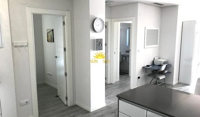 Apartamento de 2 habitaciones en Villamartin, Orihuela en alquiler vacacional con piscina - 1.250 € (Ref: 10029834)