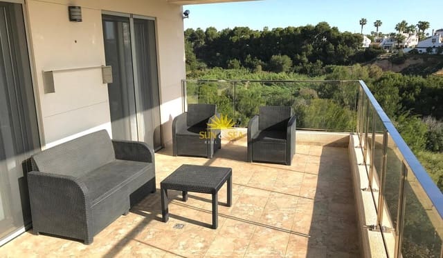 Apartamento de 2 habitaciones en Villamartin, Orihuela en alquiler vacacional con piscina - 1.250 € (Ref: 10029834)