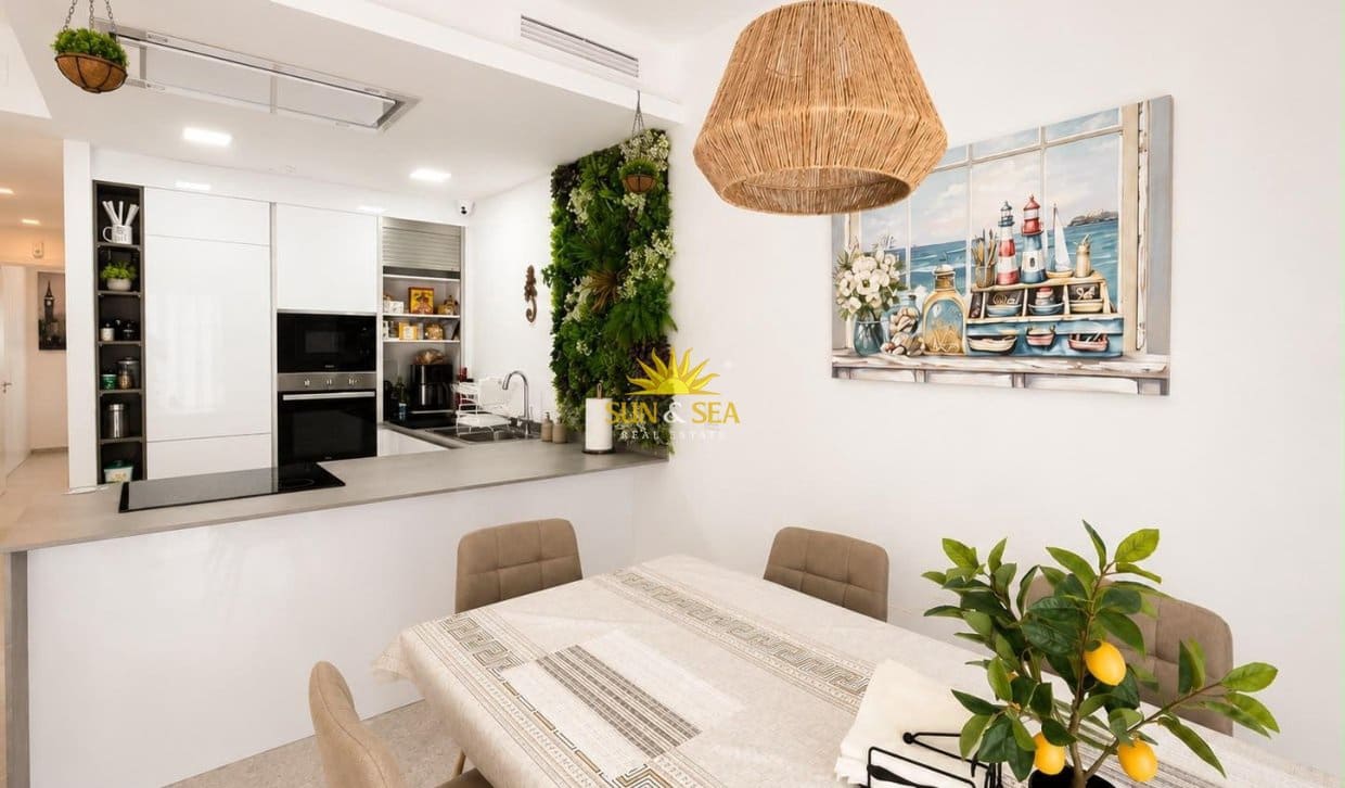 Casa de 3 habitaciones en Los Balcones en venta con piscina - 369.990 € (Ref: 10031261)