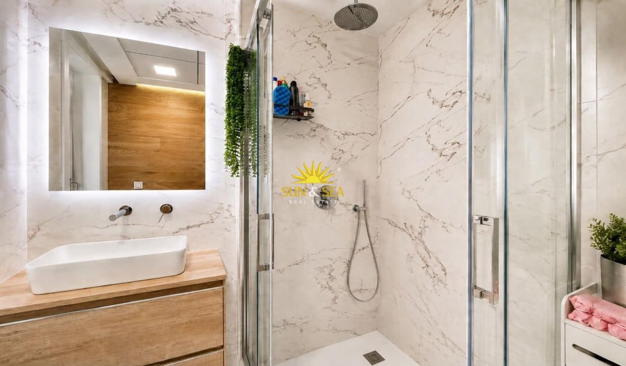 Casa de 3 habitaciones en Los Balcones en venta con piscina - 369.990 € (Ref: 10031261)