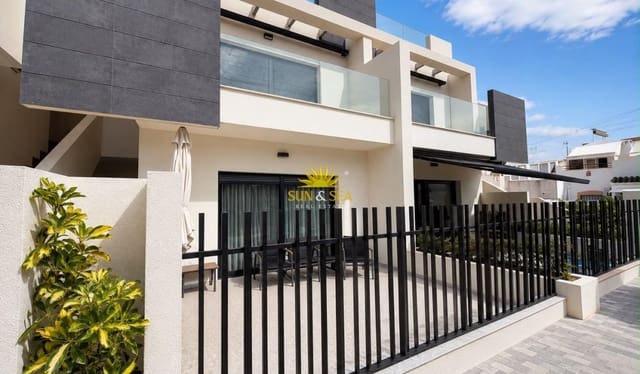 Casa de 3 habitaciones en Los Balcones en venta con piscina - 369.990 € (Ref: 10031261)