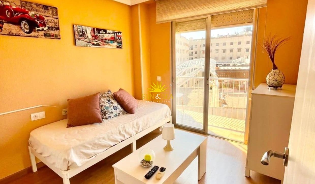 3 makuuhuone Huoneisto lomavuokrausta paikassa Dolores - 1 300 € (Ref: 10032503)