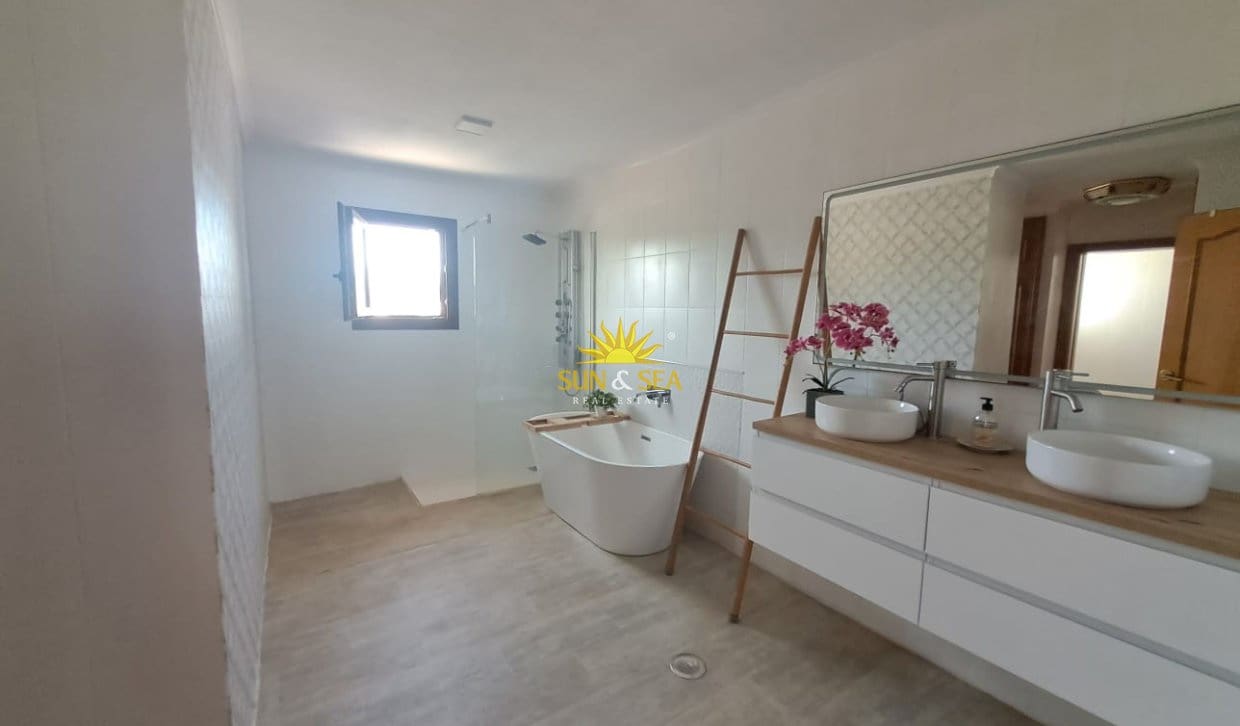 3 makuuhuone Huvila lomavuokrausta paikassa Muchamiel / Mutxamel mukana uima-altaan - 2 300 € (Ref: 10032504)