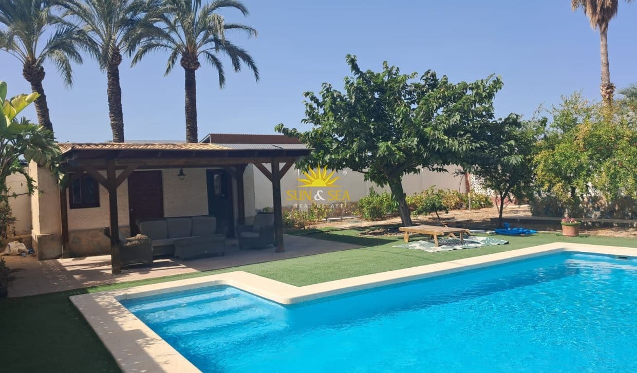 3 makuuhuone Huvila lomavuokrausta paikassa Muchamiel / Mutxamel mukana uima-altaan - 2 300 € (Ref: 10032504)