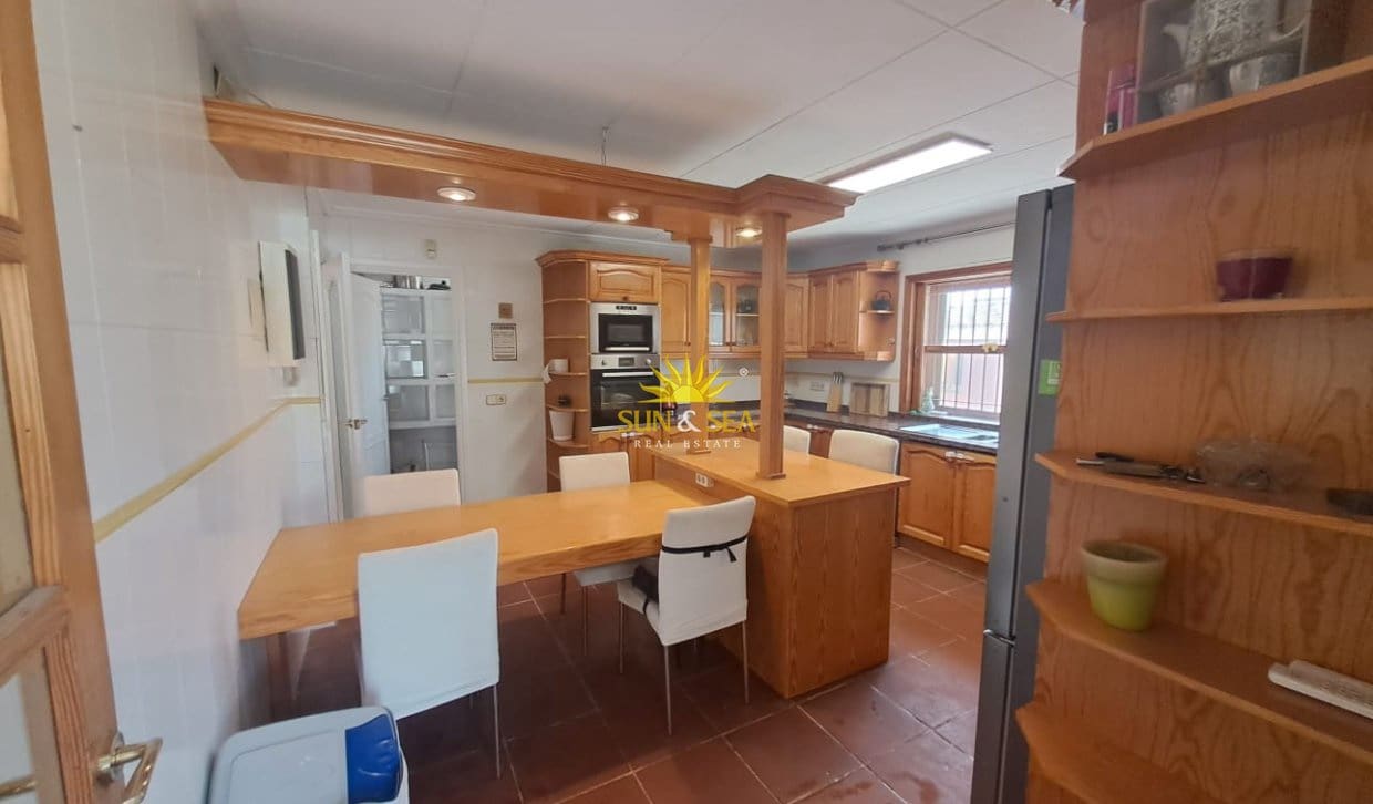 3 makuuhuone Huvila lomavuokrausta paikassa Muchamiel / Mutxamel mukana uima-altaan - 2 300 € (Ref: 10032504)