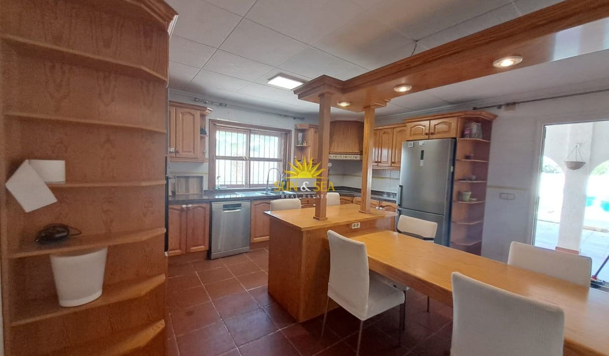 3 makuuhuone Huvila lomavuokrausta paikassa Muchamiel / Mutxamel mukana uima-altaan - 2 300 € (Ref: 10032504)