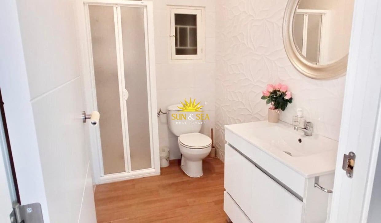 Apartamento de 3 habitaciones en Puerto de Mazarron en alquiler vacacional - 800 € (Ref: 10033097)