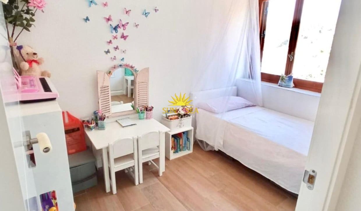 Apartamento de 3 habitaciones en Puerto de Mazarron en alquiler vacacional - 800 € (Ref: 10033097)