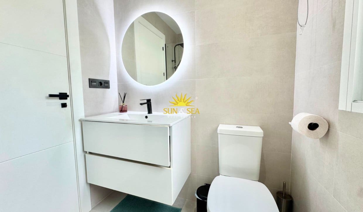 2 sypialnia Apartament do wynajęcia w Guardamar del Segura - 1 200 € (Ref: 10033175)