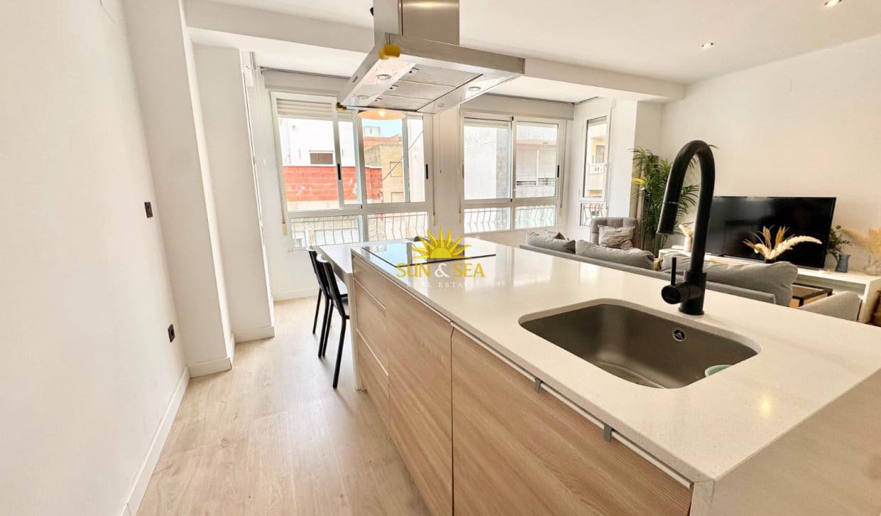 2 sypialnia Apartament do wynajęcia w Guardamar del Segura - 1 200 € (Ref: 10033175)