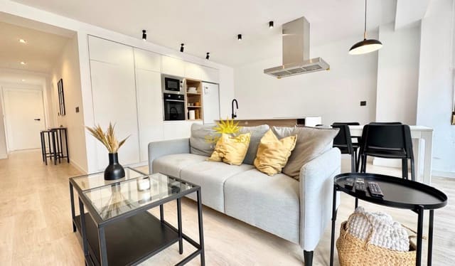 2 sovrum Lägenhet att hyra i Zona Pueblo, Guardamar del Segura - 1 200 € (Ref: 10033175)