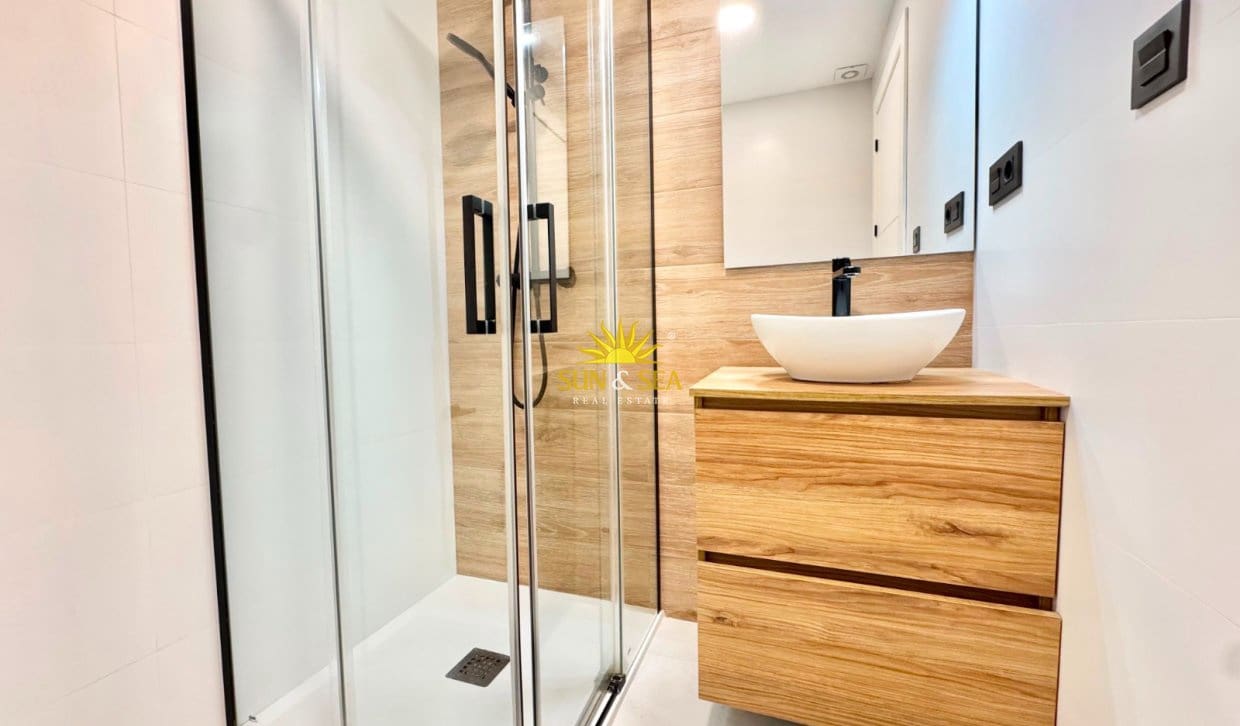 2 sypialnia Apartament do wynajęcia w Guardamar del Segura - 1 200 € (Ref: 10033175)