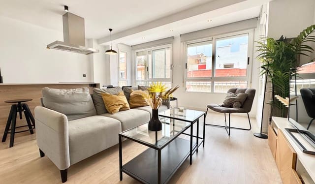 2 sovrum Lägenhet att hyra i Zona Pueblo, Guardamar del Segura - 1 200 € (Ref: 10033175)