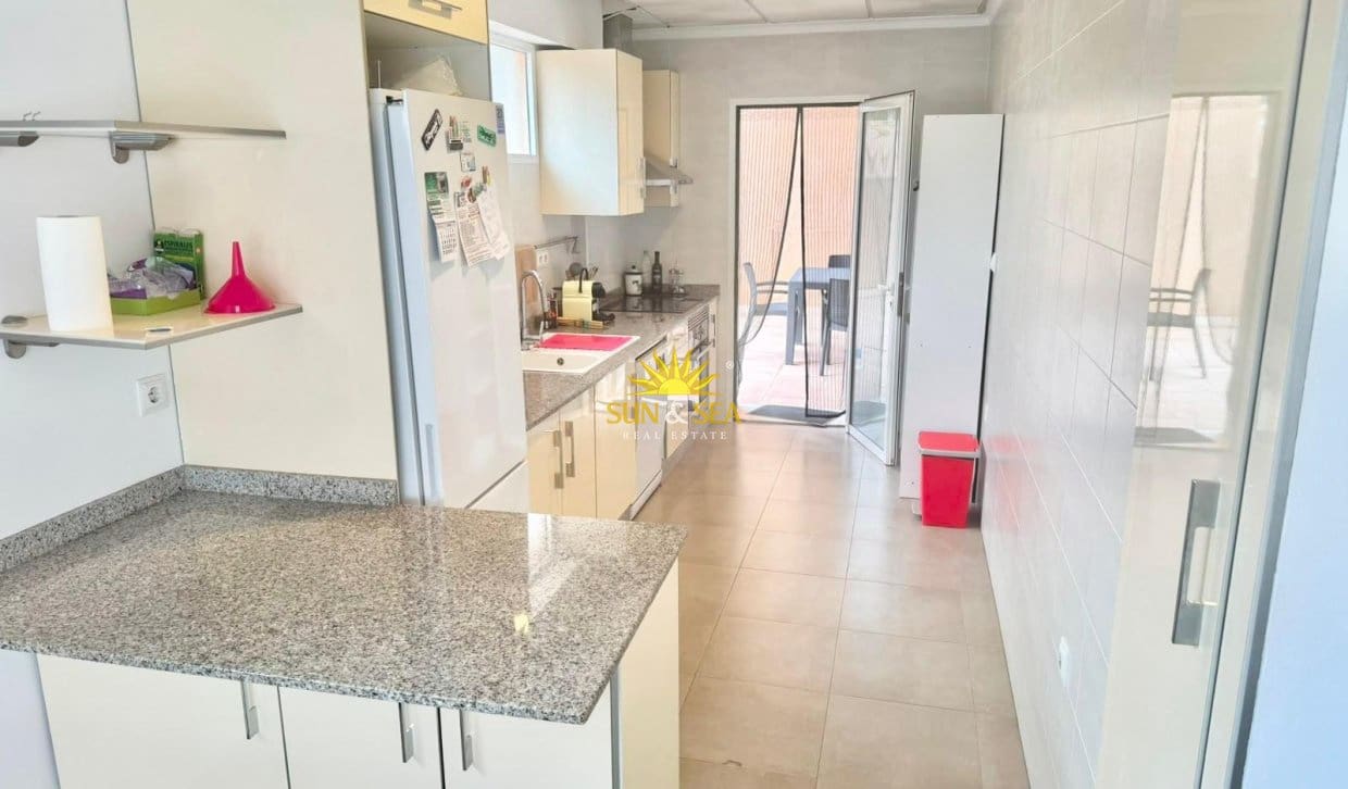3 soverom Leilighet til salgs i El Campello med svømmebasseng - € 1 200 (Ref: 10033177)