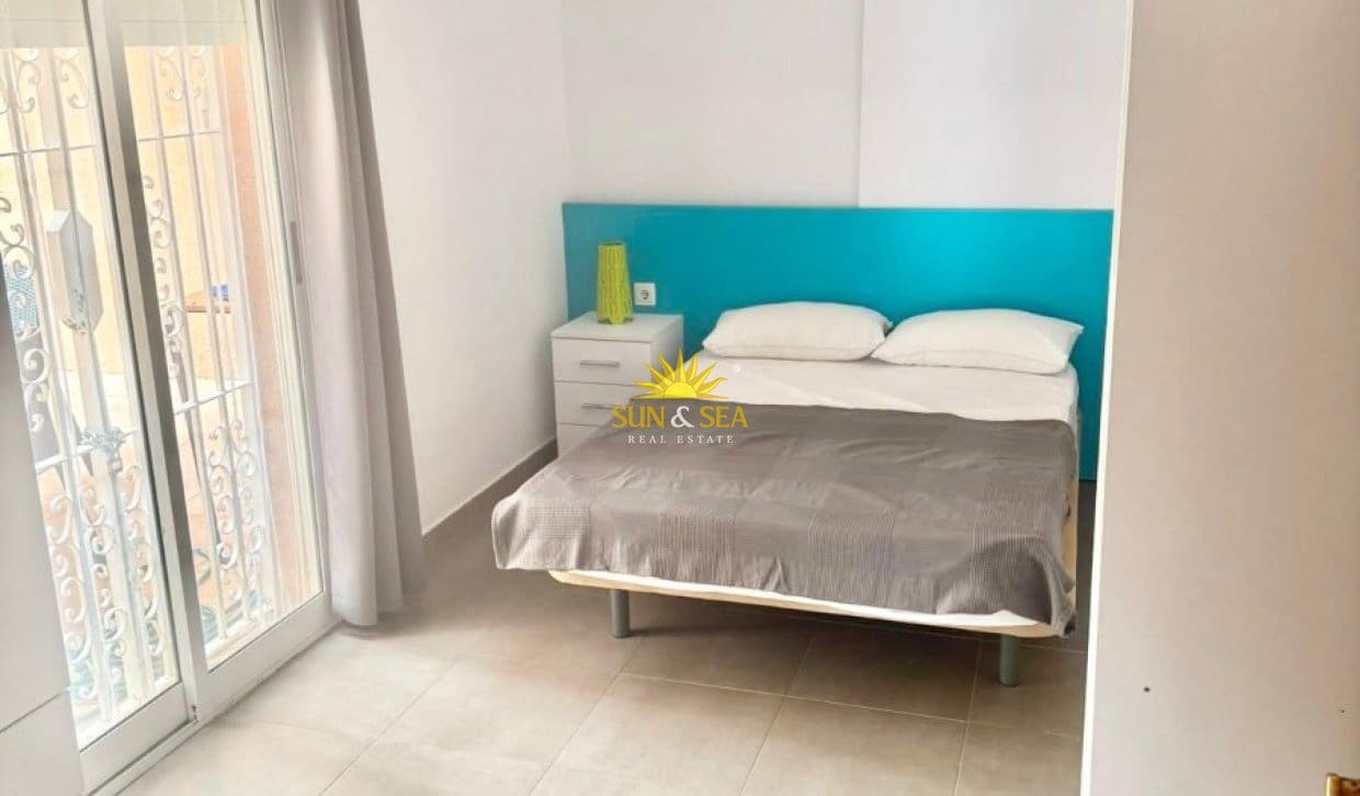 3 soverom Leilighet til salgs i El Campello med svømmebasseng - € 1 200 (Ref: 10033177)