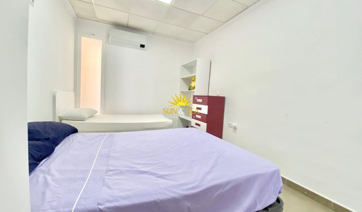 3 sovrum Lägenhet för semesterbostäder i El Campello med pool - 1 200 € (Ref: 10033177)