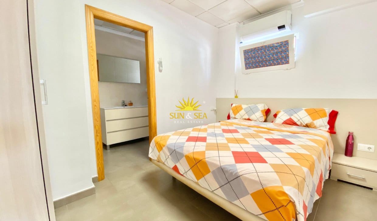3 sovrum Lägenhet för semesterbostäder i El Campello med pool - 1 200 € (Ref: 10033177)