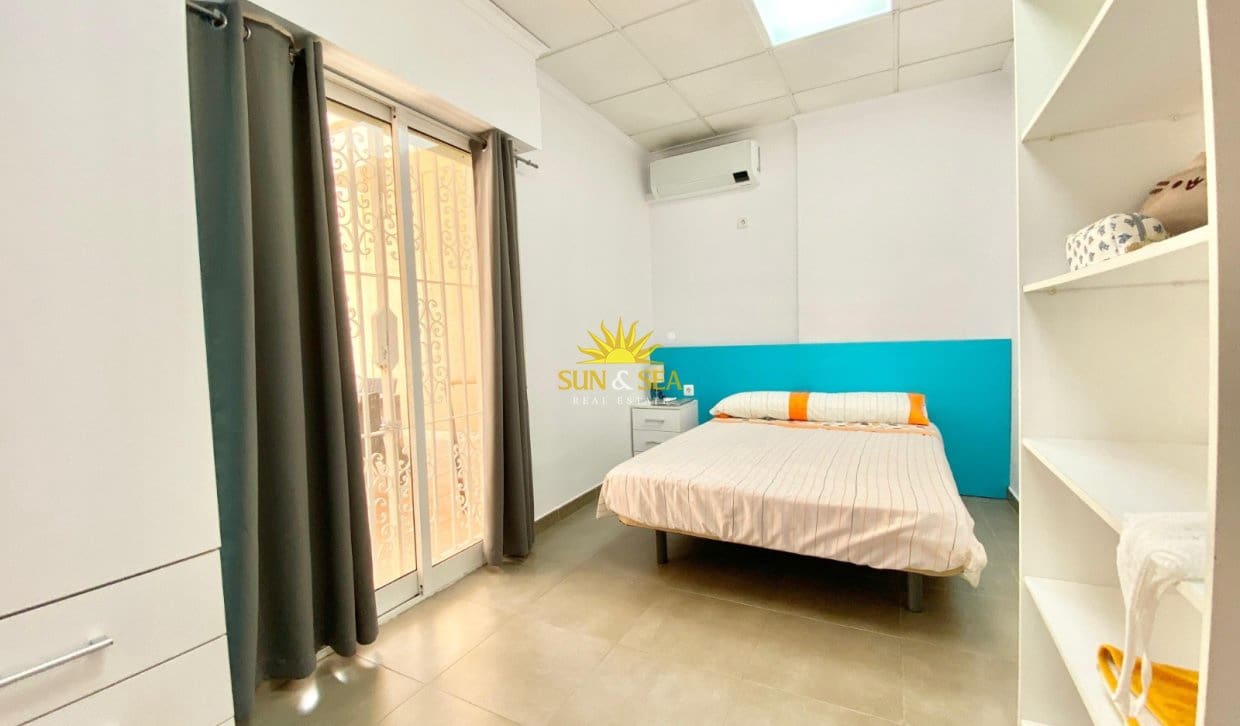 3 sovrum Lägenhet för semesterbostäder i El Campello med pool - 1 200 € (Ref: 10033177)
