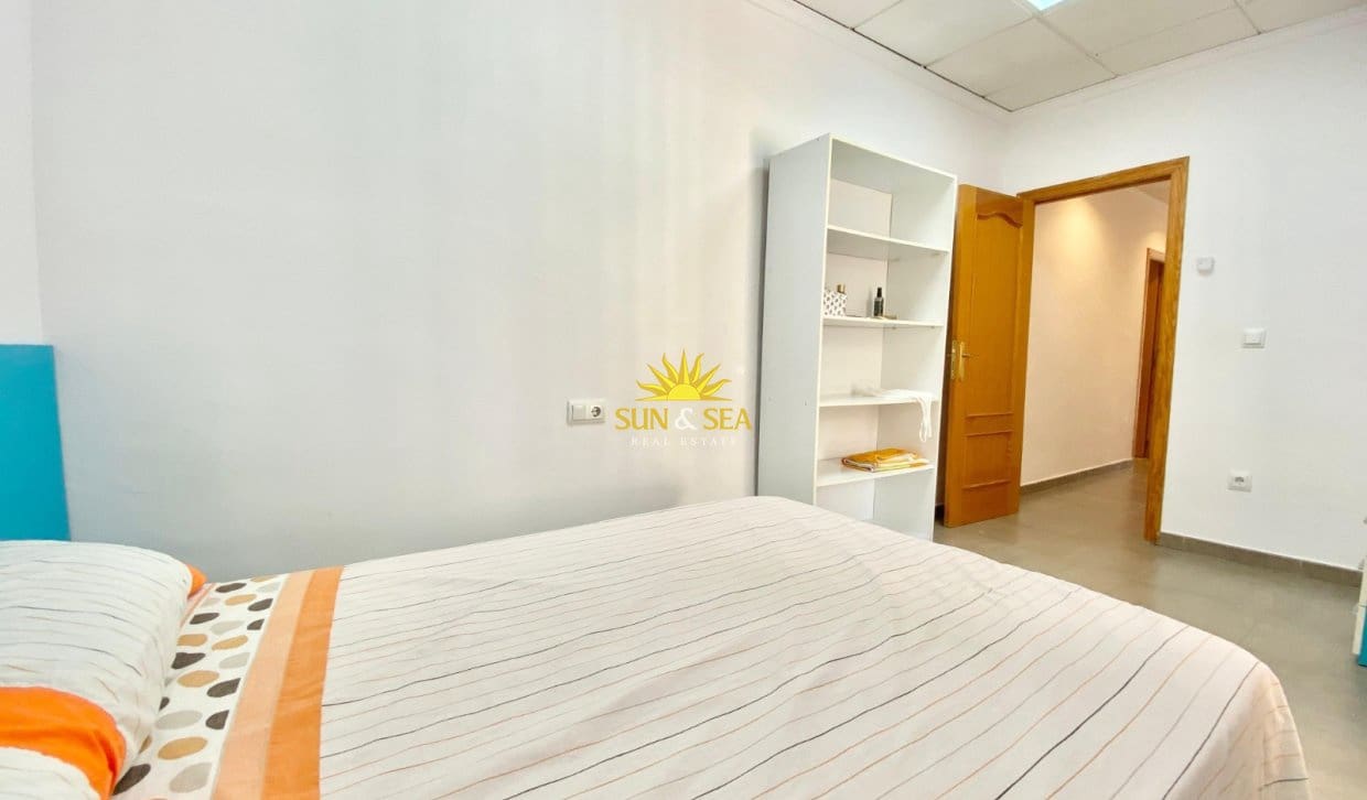 3 sovrum Lägenhet för semesterbostäder i El Campello med pool - 1 200 € (Ref: 10033177)