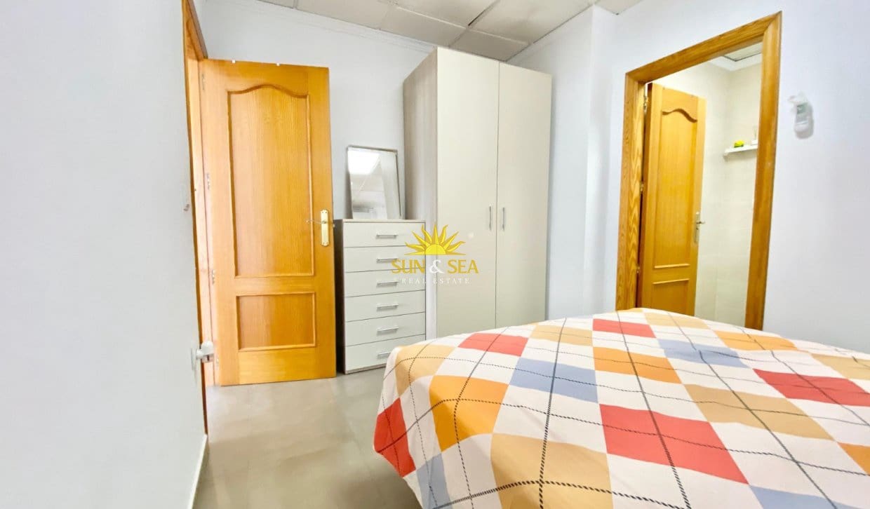 3 sovrum Lägenhet för semesterbostäder i El Campello med pool - 1 200 € (Ref: 10033177)