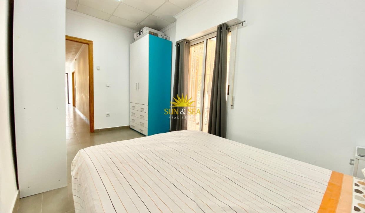 3 sovrum Lägenhet för semesterbostäder i El Campello med pool - 1 200 € (Ref: 10033177)