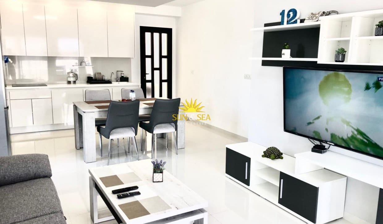 3 soverom Hus til leie i Pilar de la Horadada med svømmebasseng - € 1 350 (Ref: 10034332)