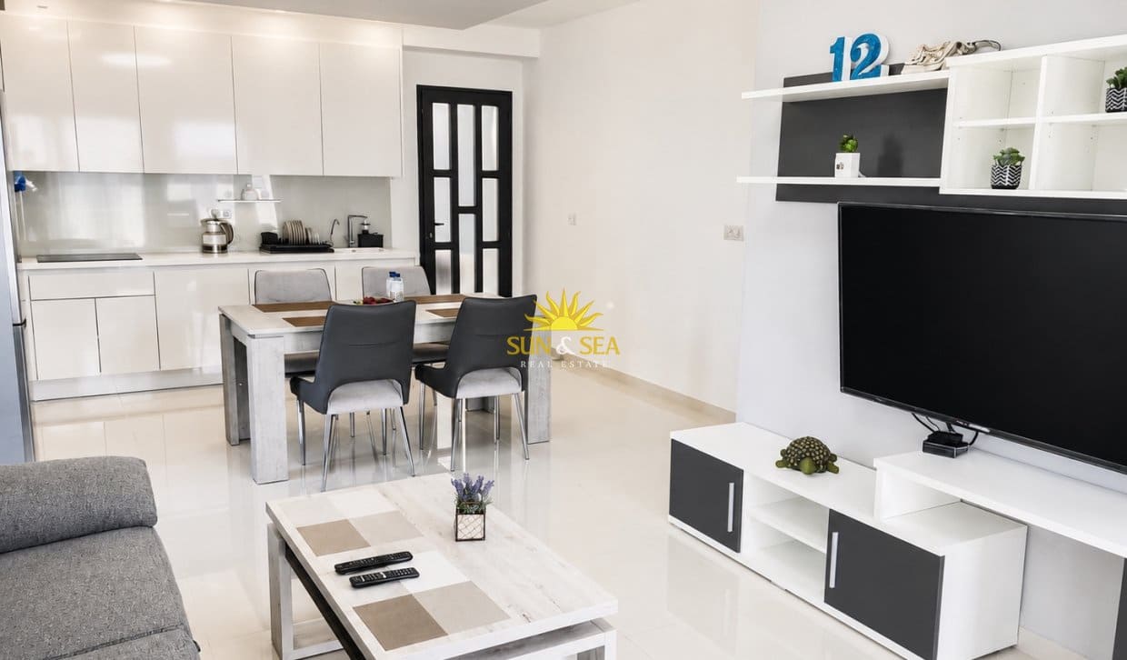  3 soveværelse   ferieByhus i Pilar de la Horadada   med   swimmingpool   - € 1.000 (Ref: 10034332)