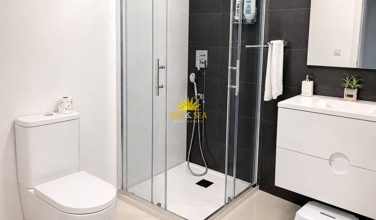   3 soveværelse   ferieByhus i Pilar de la Horadada   med   swimmingpool   - € 1.000 (Ref: 10034332)