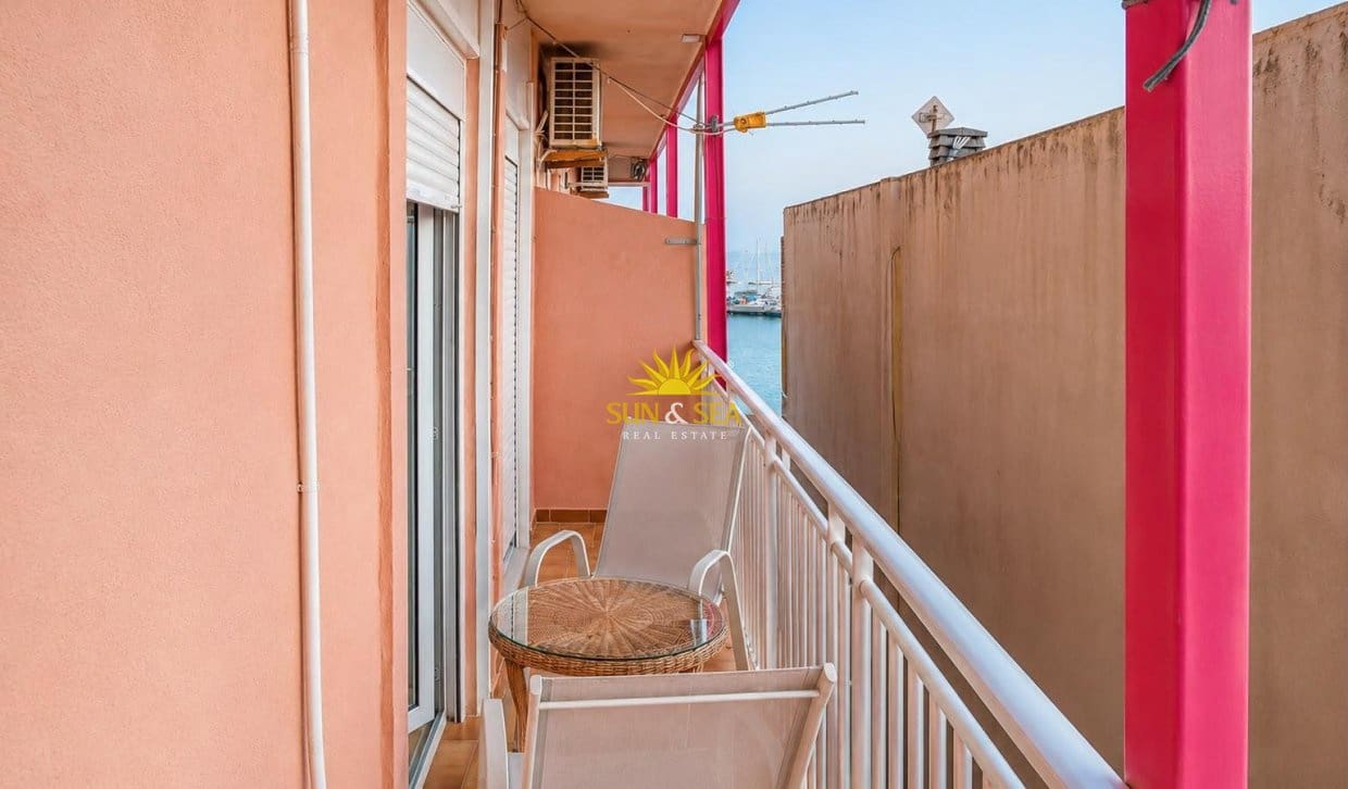 3 slaapkamer Appartement voor vakantieverhuur in Lo Pagan - € 950 (Ref: 10034333)