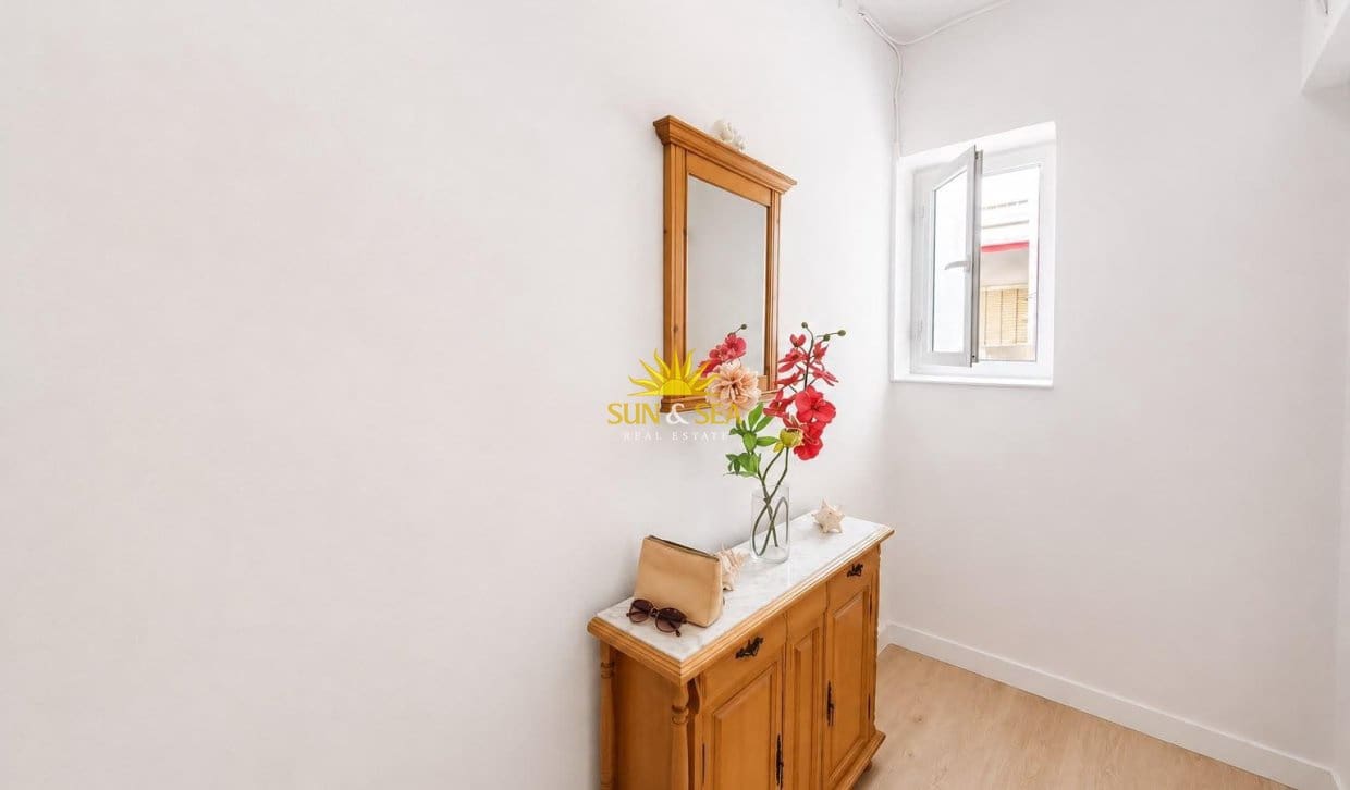 3 slaapkamer Appartement voor vakantieverhuur in Lo Pagan - € 950 (Ref: 10034333)