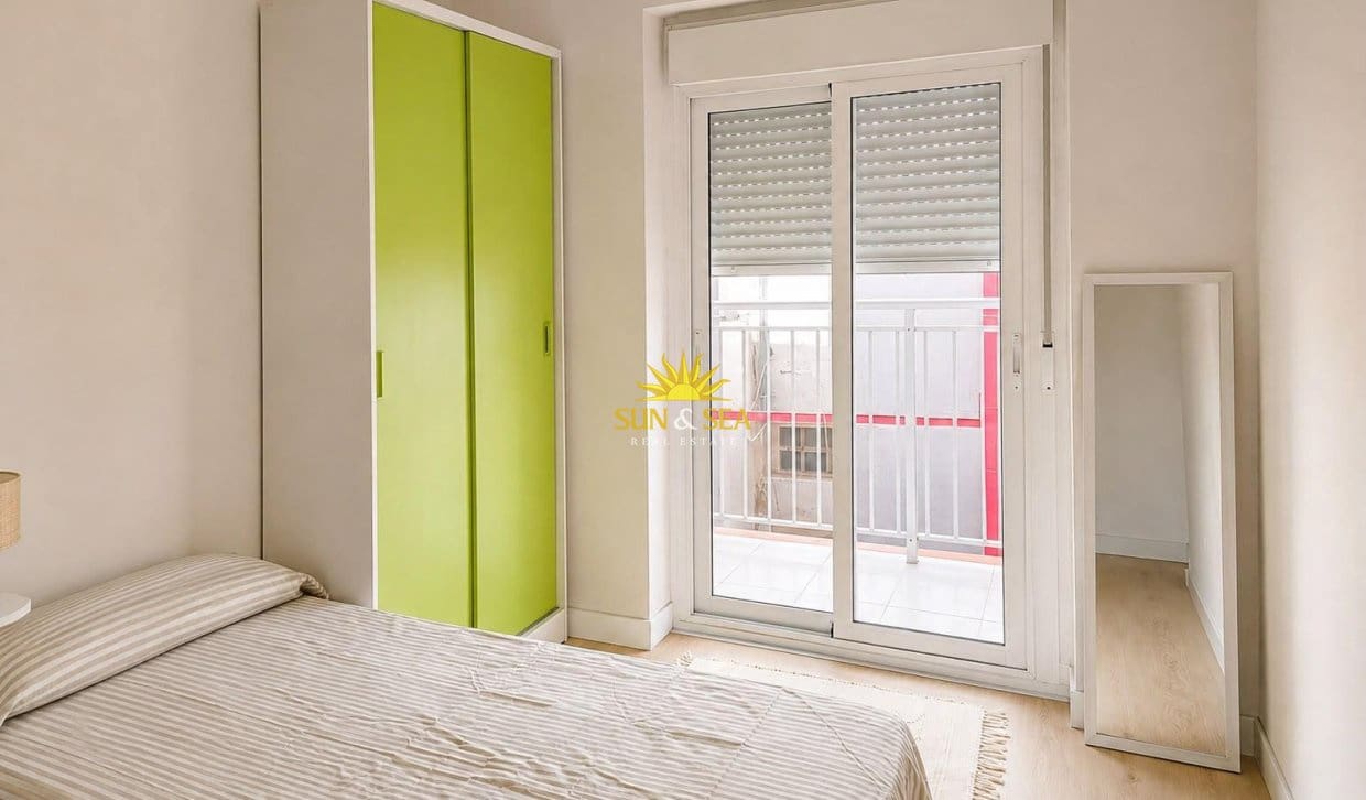 3 slaapkamer Appartement voor vakantieverhuur in Lo Pagan - € 950 (Ref: 10034333)