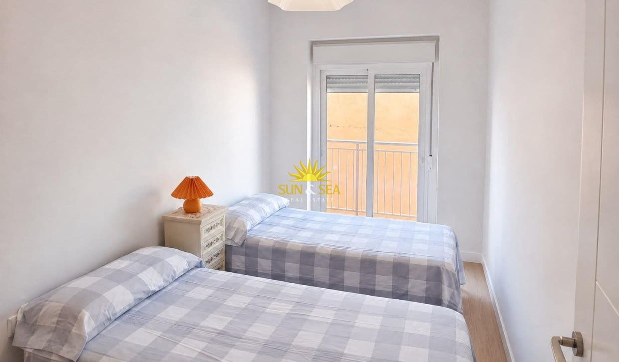 3 slaapkamer Appartement voor vakantieverhuur in Lo Pagan - € 950 (Ref: 10034333)