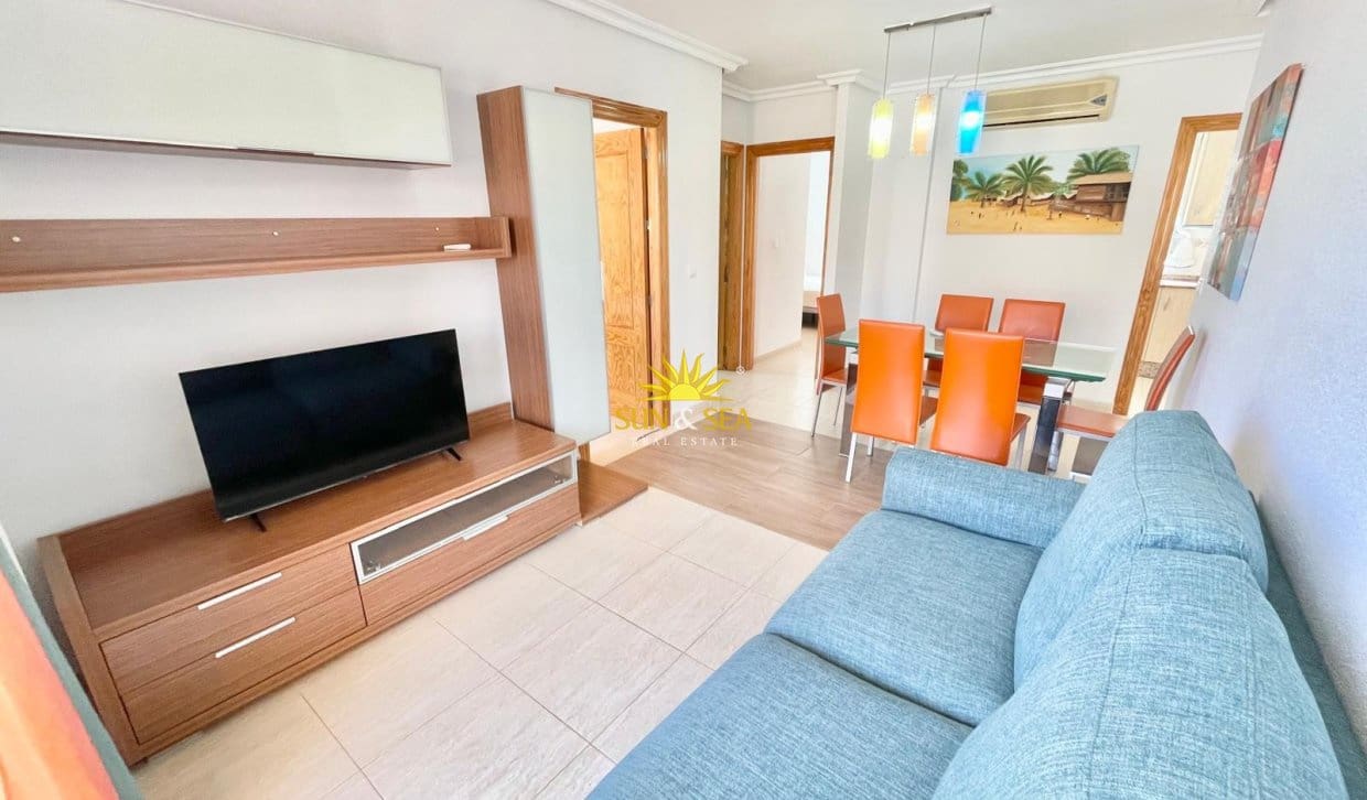 Apartamento de 2 habitaciones en Los Alcázares en alquiler con garaje - 800 € (Ref: 10034655)