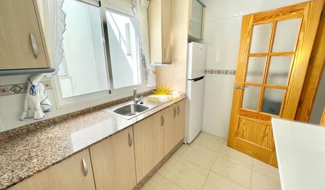 2 makuuhuone Huoneisto vuokrattavana paikassa Centro, Los Alcázares mukana 
autotalli - 800 € (Ref: 10034655)