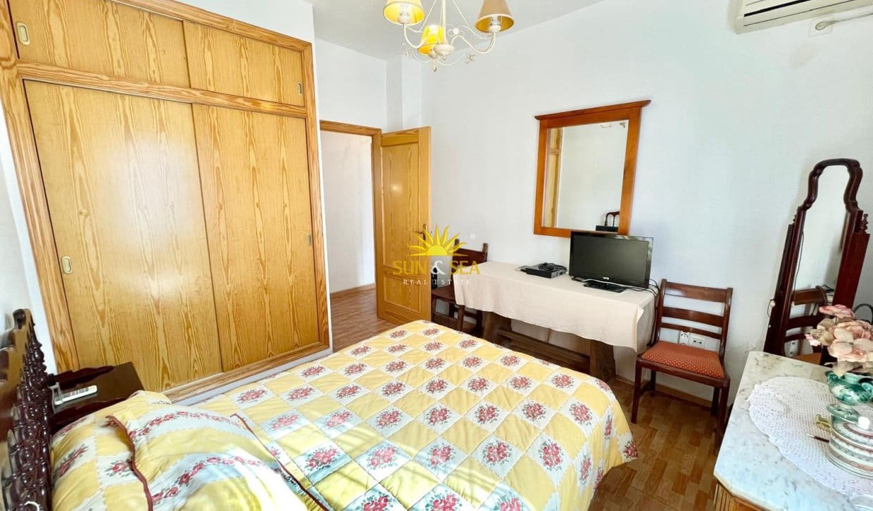 Apartamento de 3 habitaciones en Santiago de la Ribera en alquiler vacacional - 850 € (Ref: 10034656)