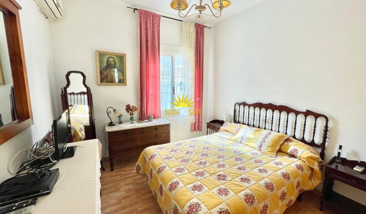 Apartamento de 3 habitaciones en Santiago de la Ribera en alquiler vacacional - 850 € (Ref: 10034656)