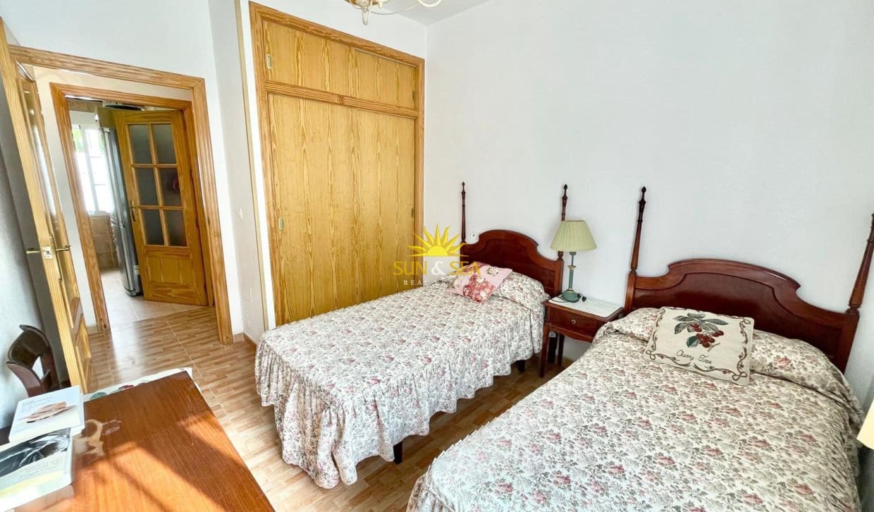 Apartamento de 3 habitaciones en Santiago de la Ribera en alquiler vacacional - 850 € (Ref: 10034656)