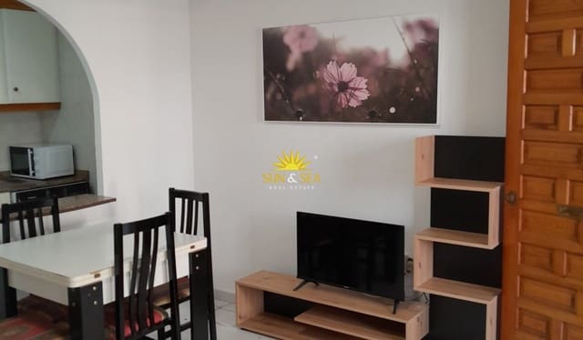 1 slaapkamer Appartement te huur in Avenida Habaneras - Curva de Palangre, Torrevieja - € 600 (Ref: 10035643)