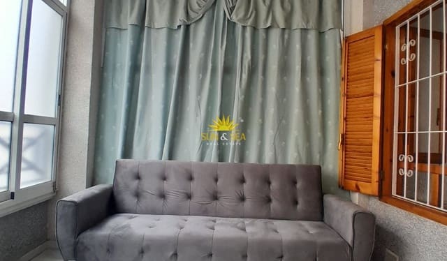 1 slaapkamer Appartement te huur in Avenida Habaneras - Curva de Palangre, Torrevieja - € 600 (Ref: 10035643)